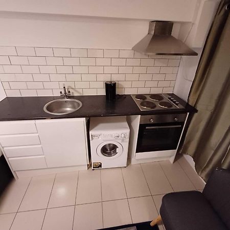 Modern Studios Queenspark Лондон Стая снимка