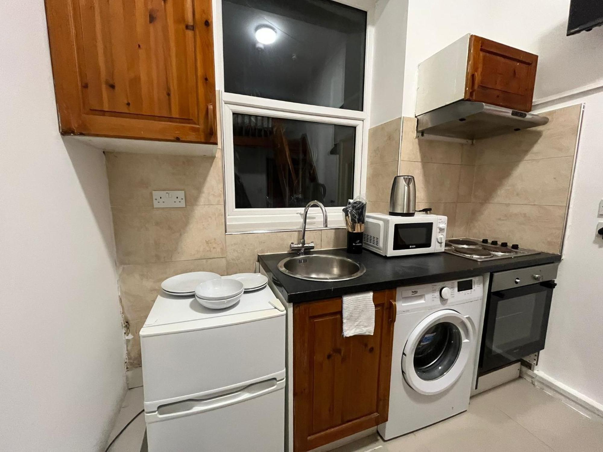Modern Studios Queenspark Лондон Стая снимка