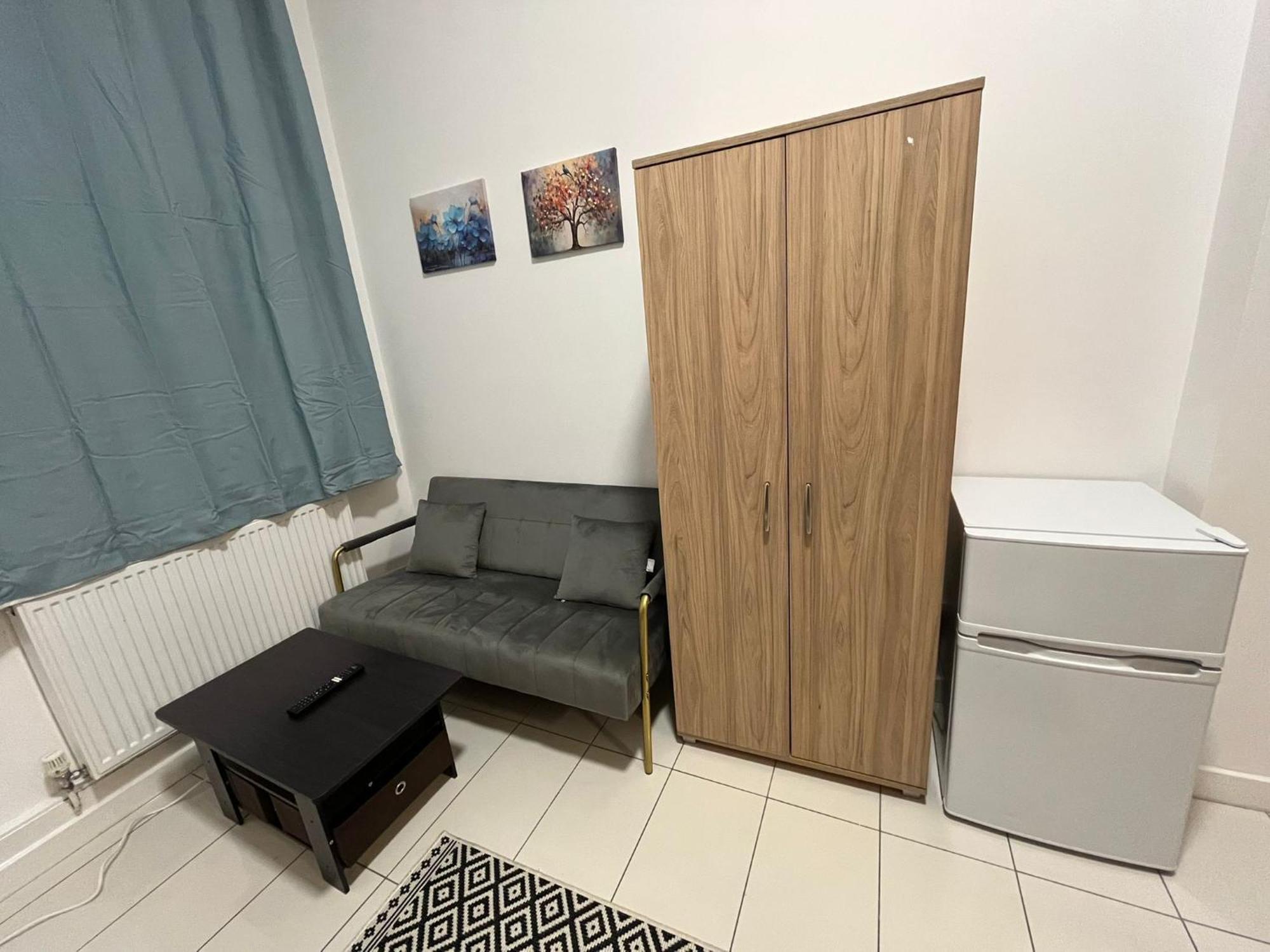 Modern Studios Queenspark Лондон Стая снимка