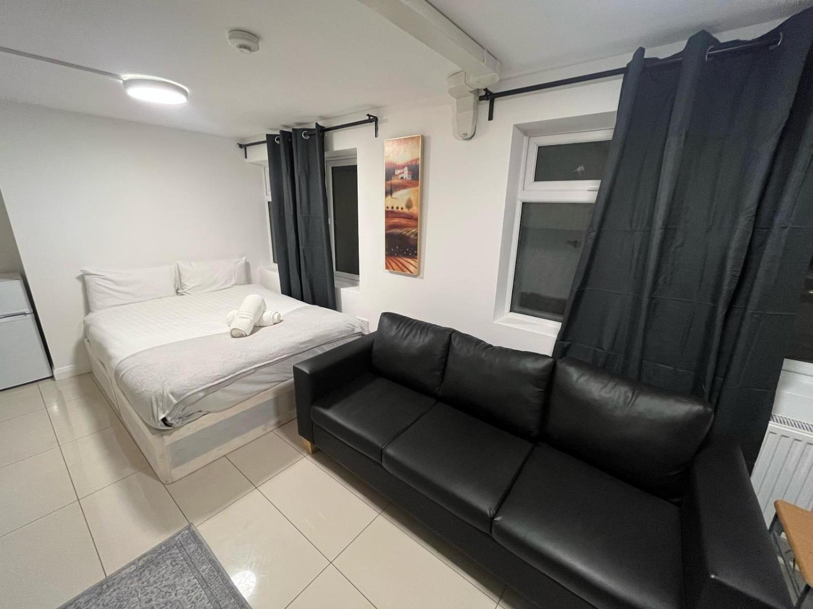 Modern Studios Queenspark Лондон Стая снимка