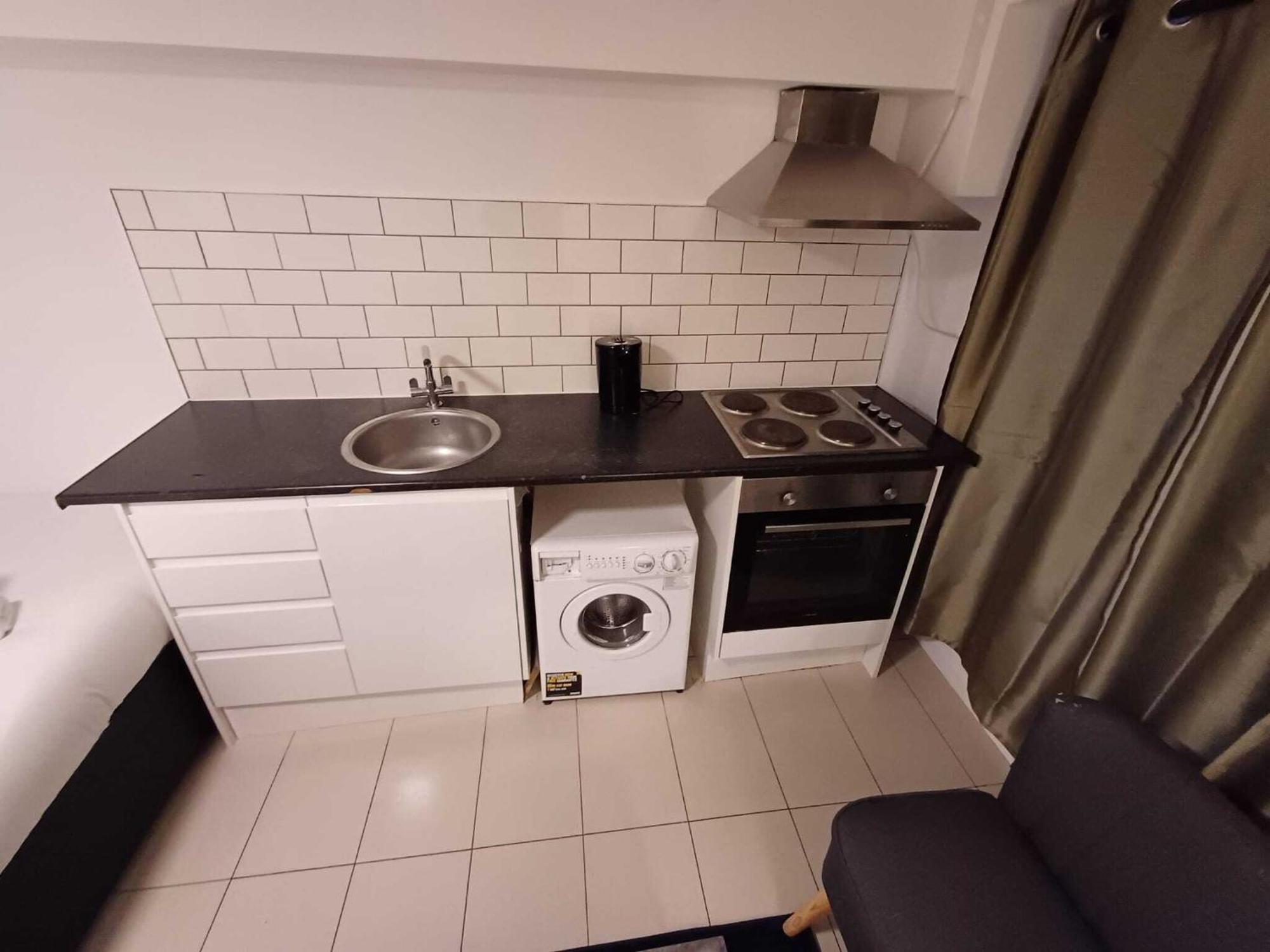 Modern Studios Queenspark Лондон Стая снимка
