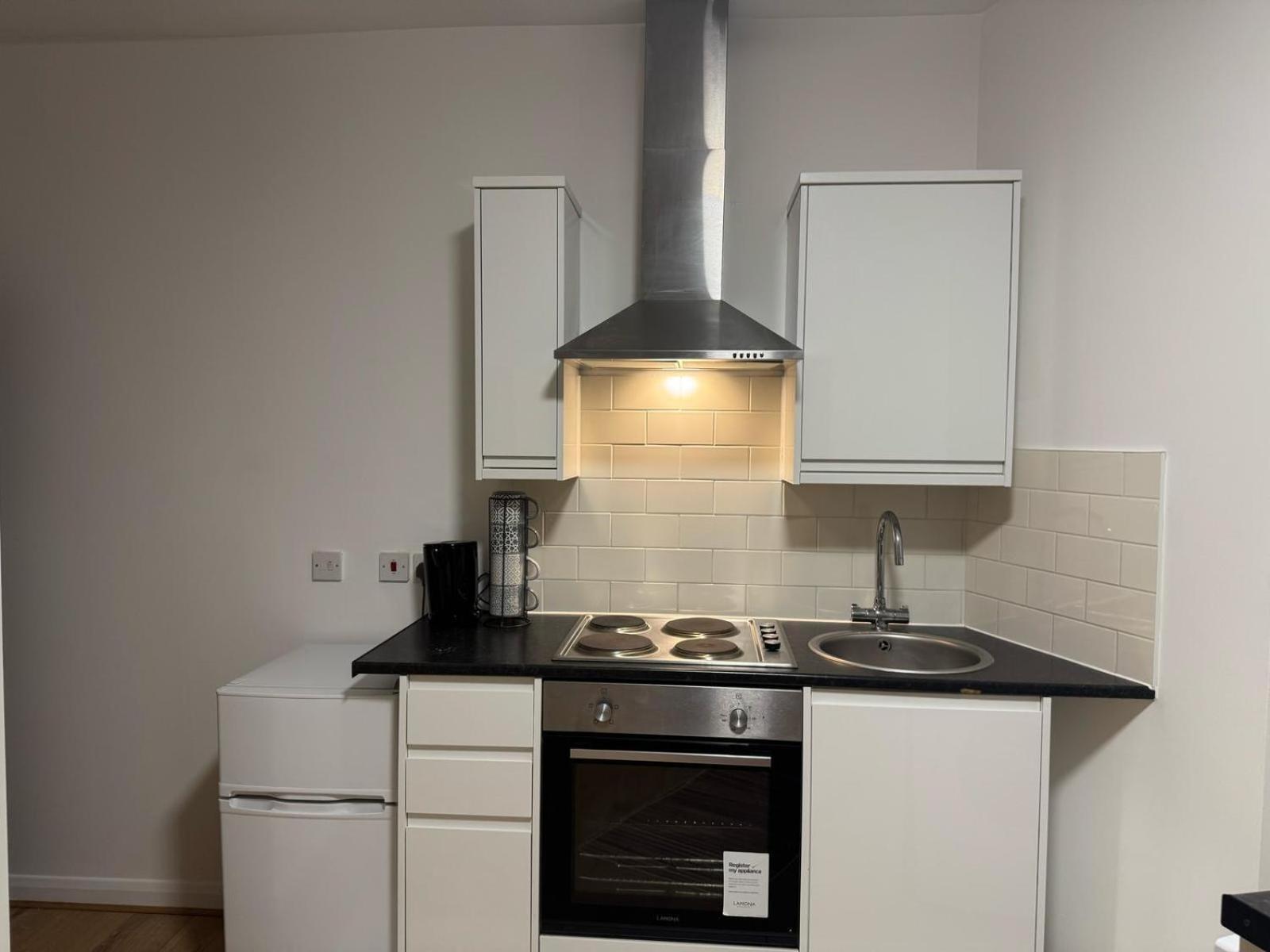 Modern Studios Queenspark Лондон Стая снимка