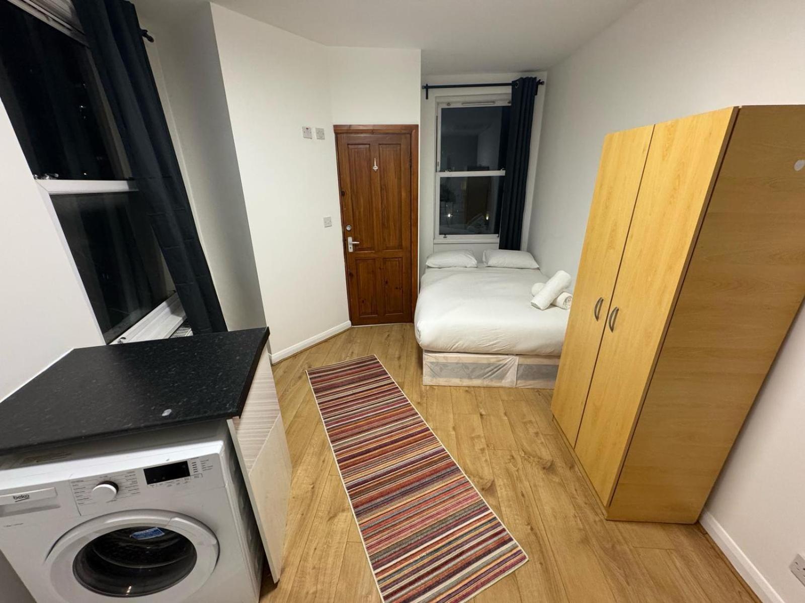 Modern Studios Queenspark Лондон Стая снимка