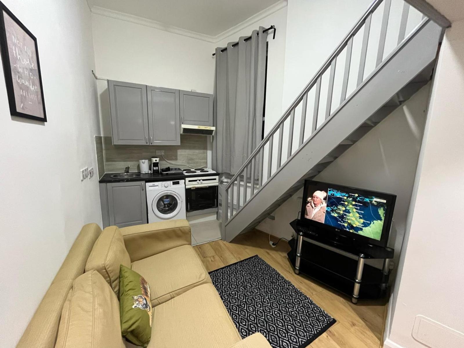 Modern Studios Queenspark Лондон Стая снимка